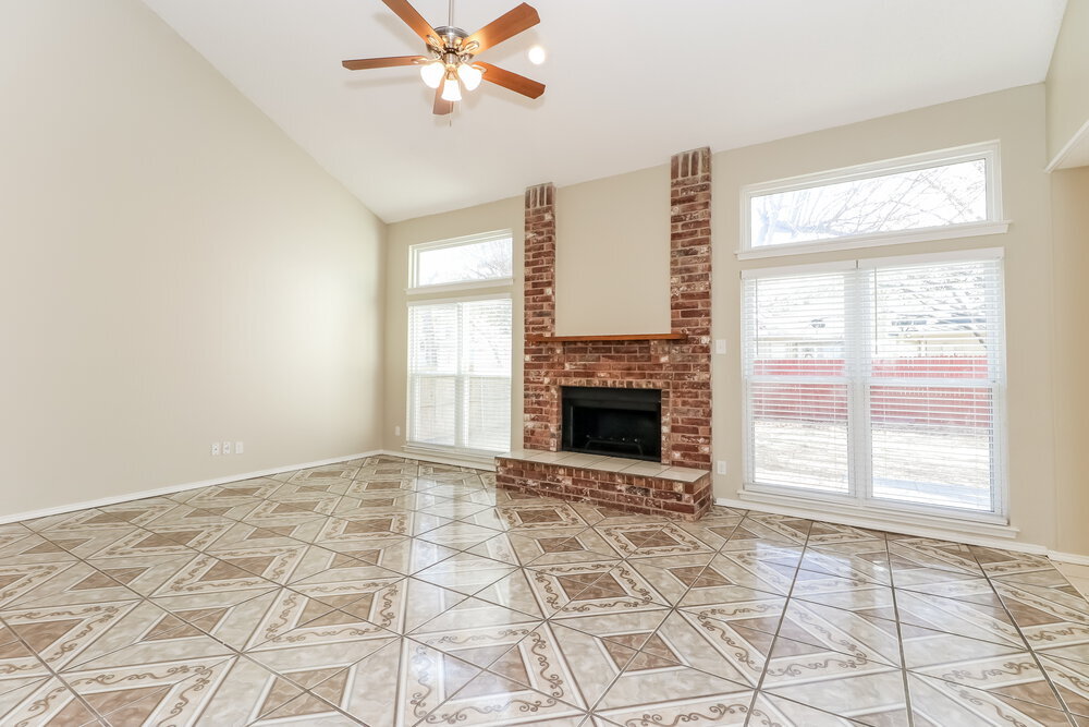 Building Photo - 2729 Forest Creek Dr