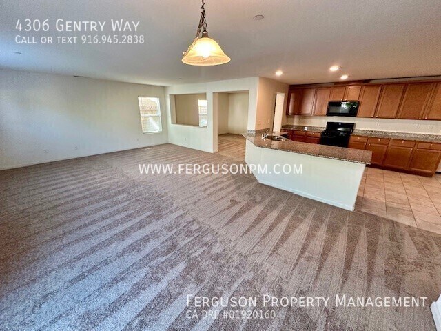 Building Photo - 4306 Gentry Way