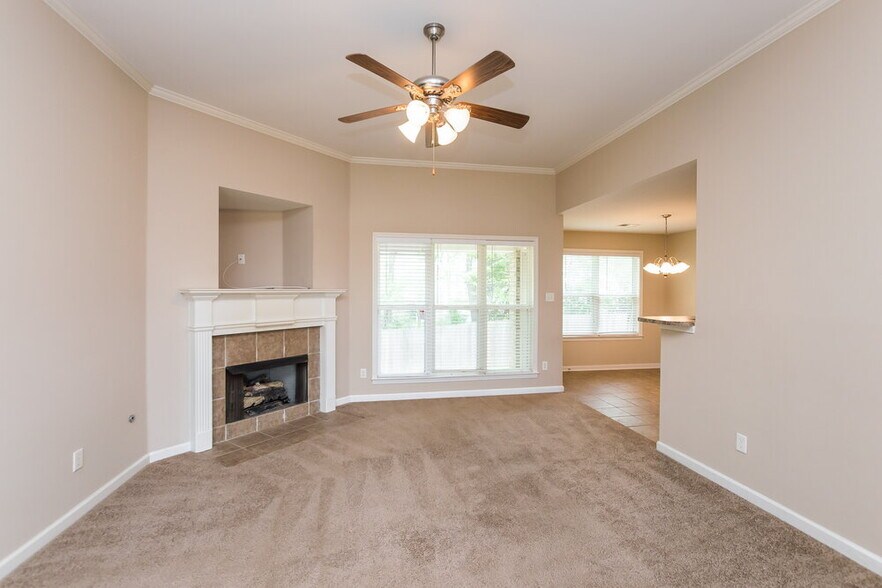 Building Photo - 5837 Stonewall Dr