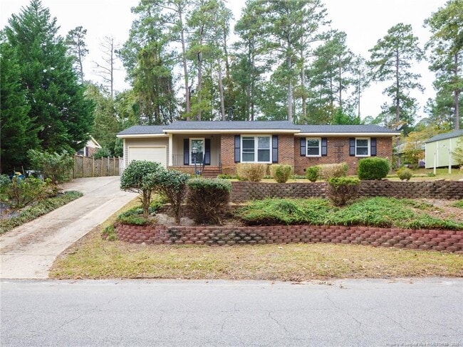 Primary Photo - 308 McFadyen Dr