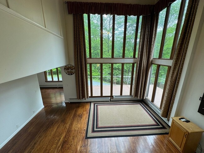 Building Photo - 4-Bedroom 3-Bath House in Quechee