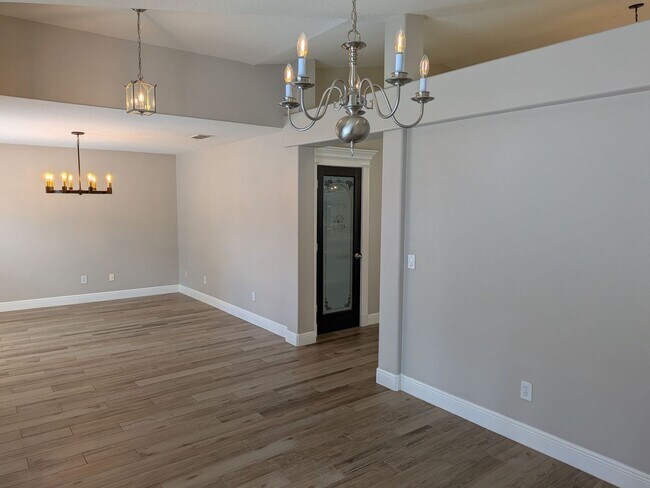 Building Photo - 5/3 Single Family Home at East Lake Cove i...
