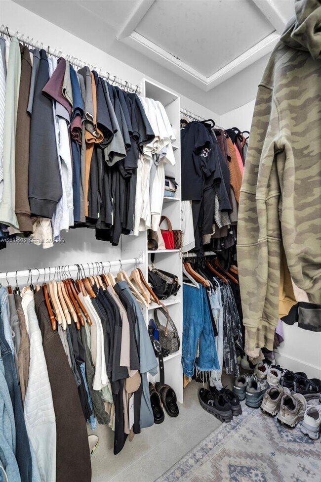 Building Photo - 250 SW 97th Terrace