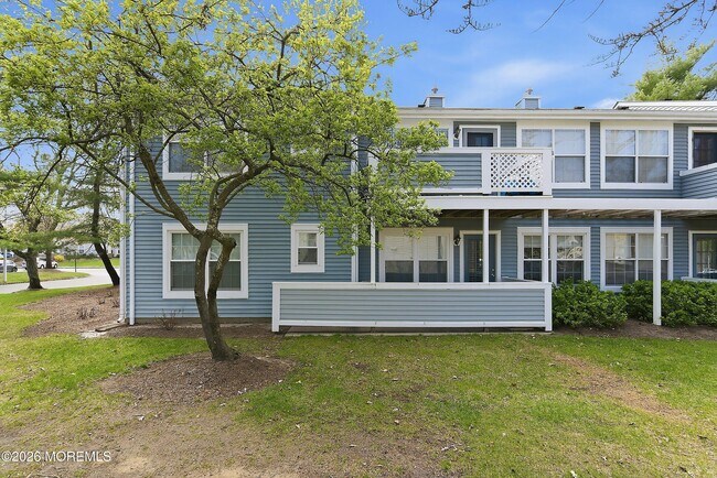 Building Photo - 327 Sequoia Ct