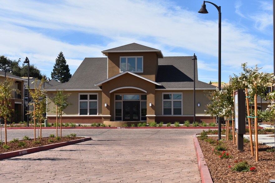 The Crossings 4070 Nord Hwy Chico CA 95973 Apartment Finder