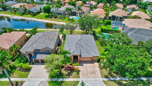 Building Photo - 12372 Cascades Pointe Dr
