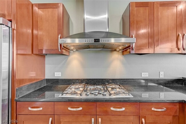 Building Photo - 4575 Dean Martin Dr