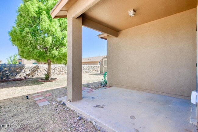 Building Photo - 14447 Miguel Terrazas Dr