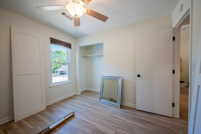 Building Photo - 2 Bed, 2 Bath Renovated Townhouse – Single-Level Living – $1,800/month