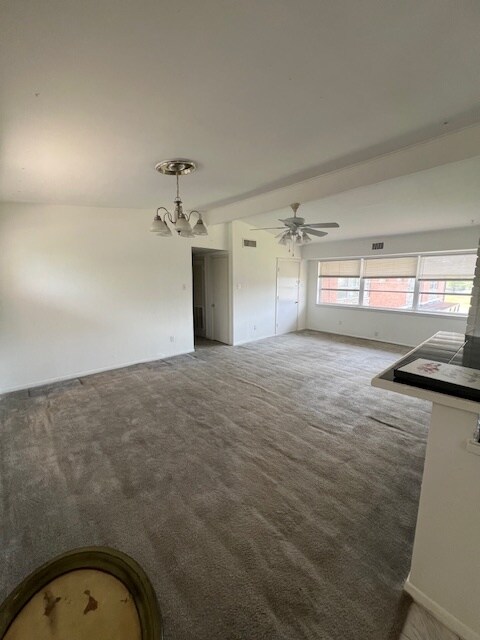 lots of windows - 3838 Glen Arbor Dr