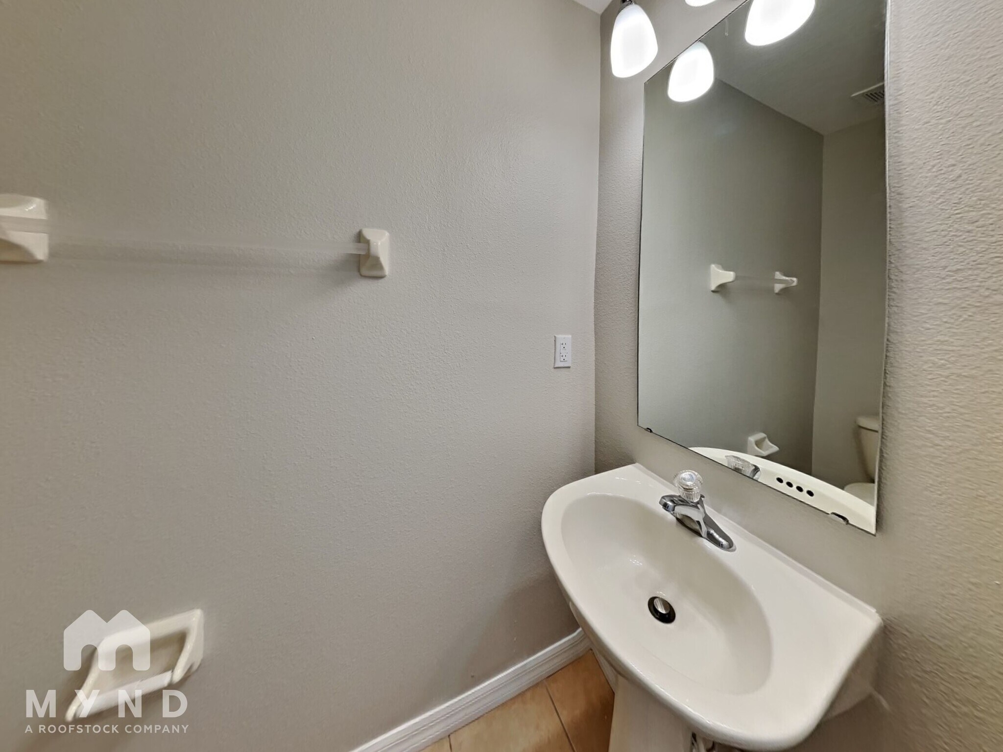 Building Photo - 2451 Harrison Pl Blvd