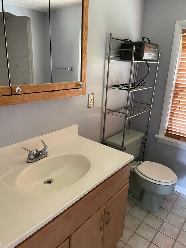 Building Photo - 11790 23 Mile Rd