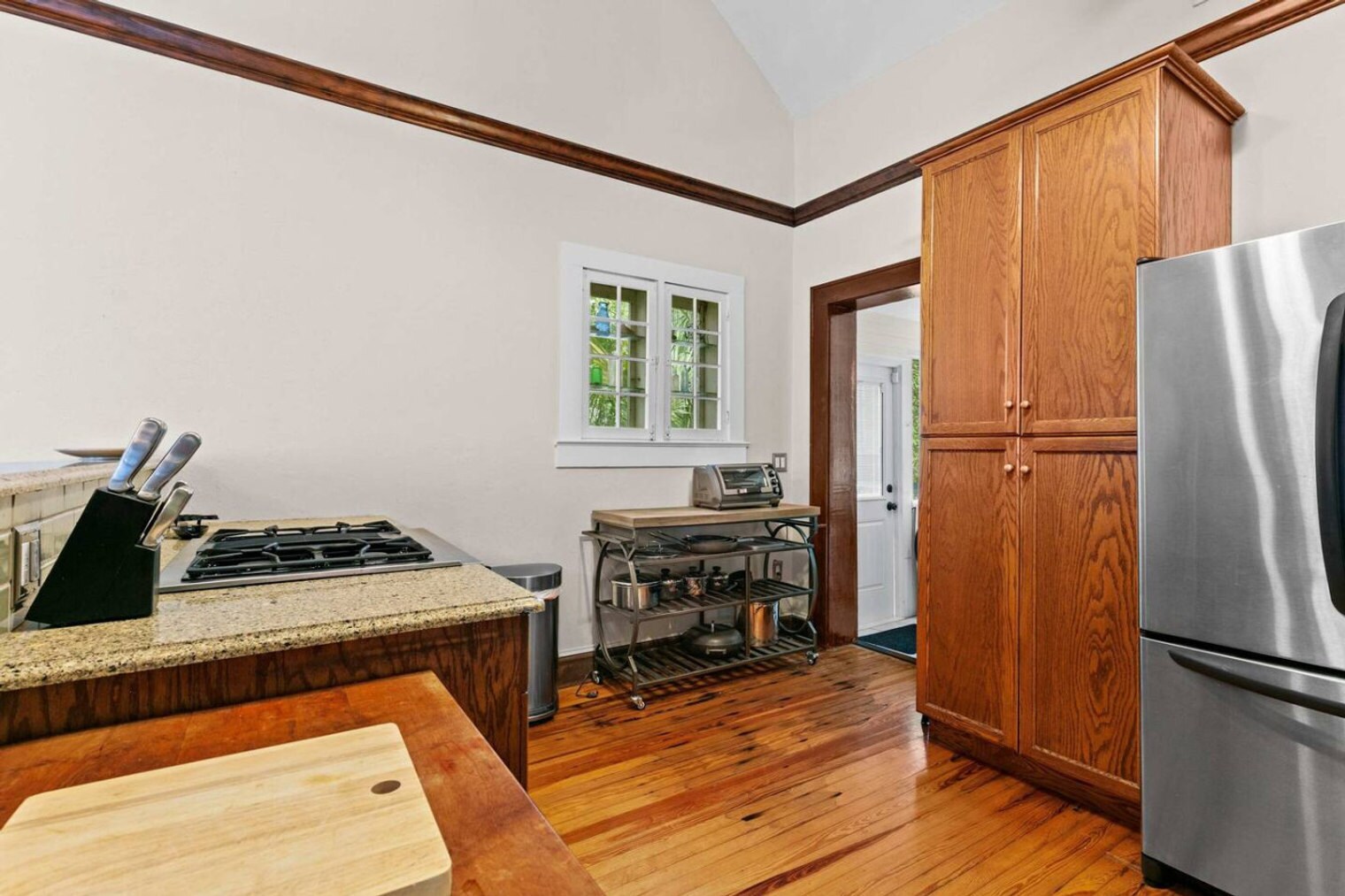 Building Photo - 204 NE 3rd Ave