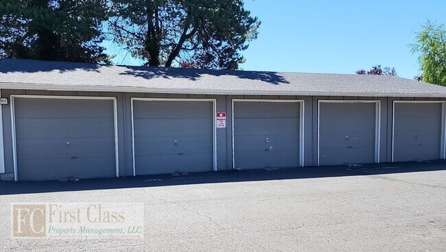 Building Photo - 1376 NE 186th Ave
