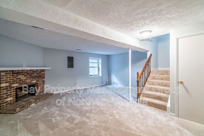 Building Photo - 355 GUNDRY Dr