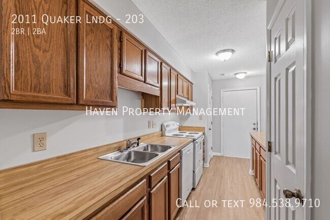 Building Photo - 2011 Quaker Landing