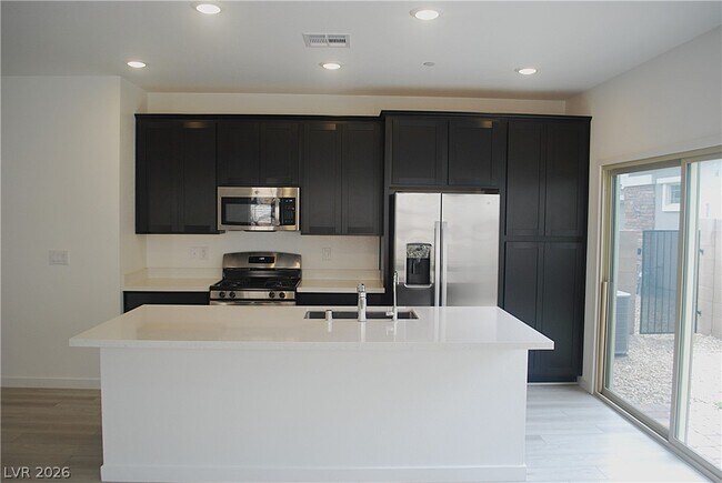 Building Photo - 893 Carlton Ter Ln