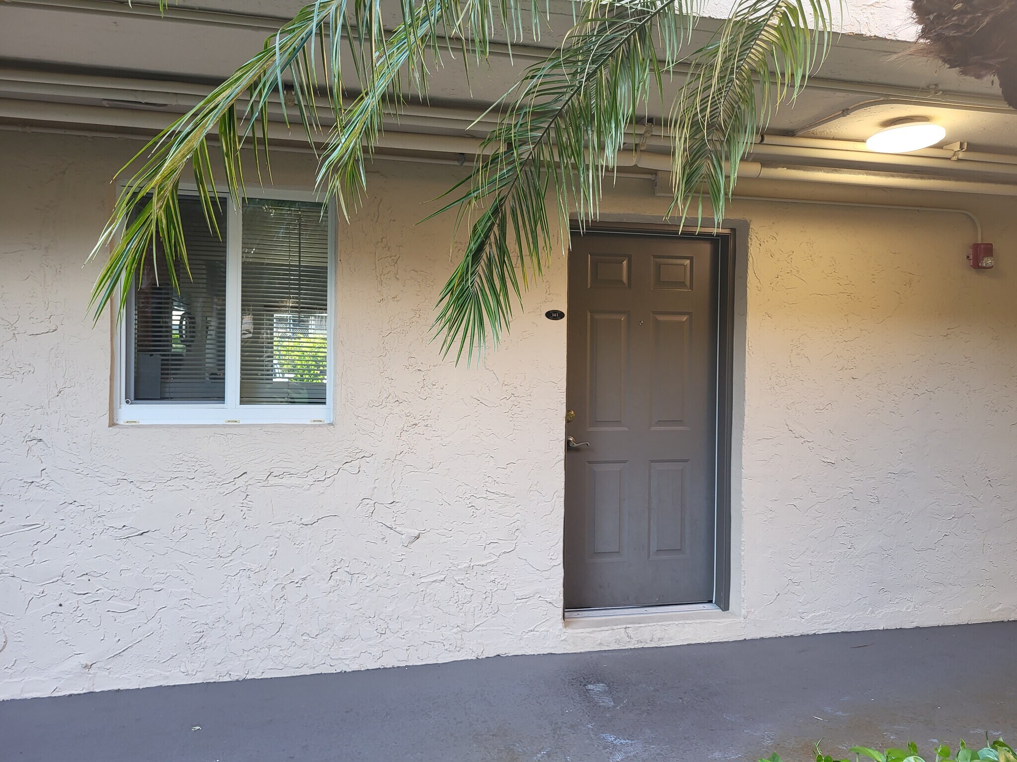 Building Photo - 14500 SW 88th Ave