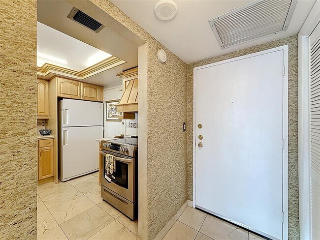 Building Photo - 500 Three Islands Boulevard