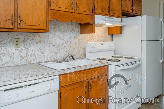 Building Photo - 2020 High School Rd