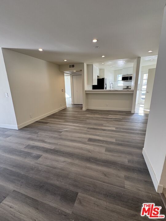 Building Photo - 11735 Dorothy St