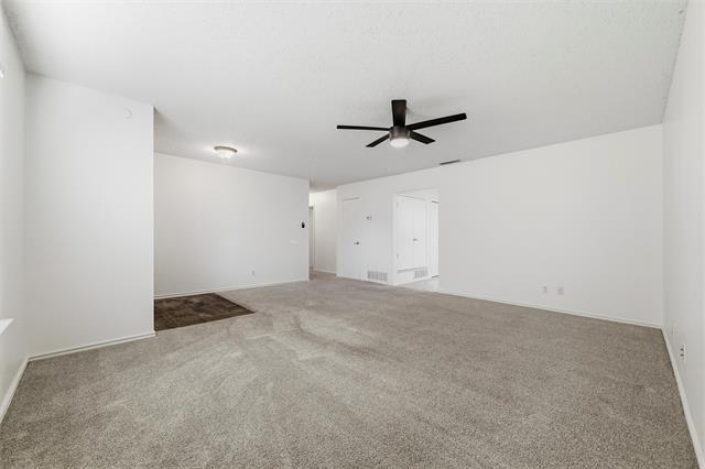 Building Photo - 800 Howell Dr