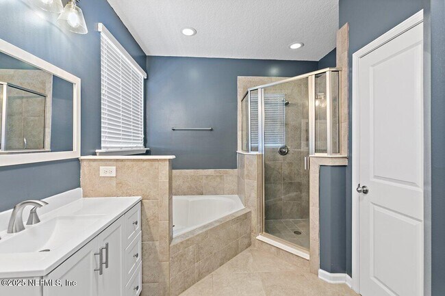 Building Photo - 276 Sanctuary Dr