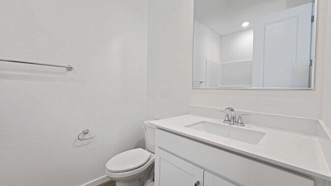 Building Photo - 17863 W Elm St