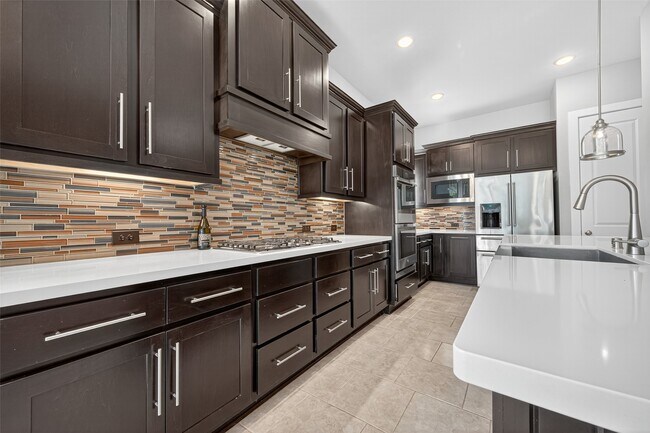 Building Photo - 11903 Muir Grvs Trl