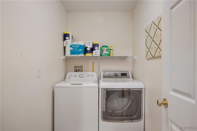 Building Photo - 5411 Village Station Cir