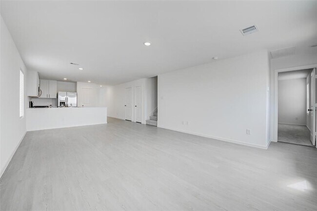 Building Photo - 28907 Rustic Windmill Wy