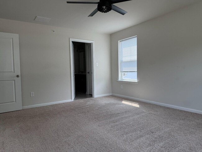 Building Photo - 8 Egret Way