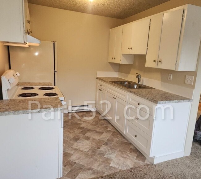 Building Photo - 1/2 Off 1st Full Month's Rent! 2 Bedroom 1...