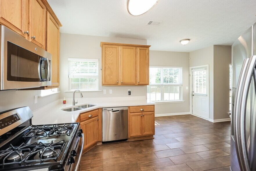 Building Photo - 44 Palladio Way