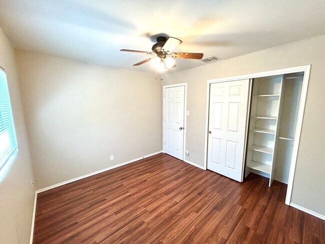 Building Photo - 3402 Longhorn Creek