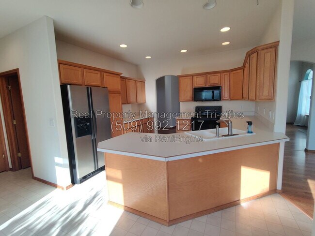 Building Photo - 2650 Sandstone Ln