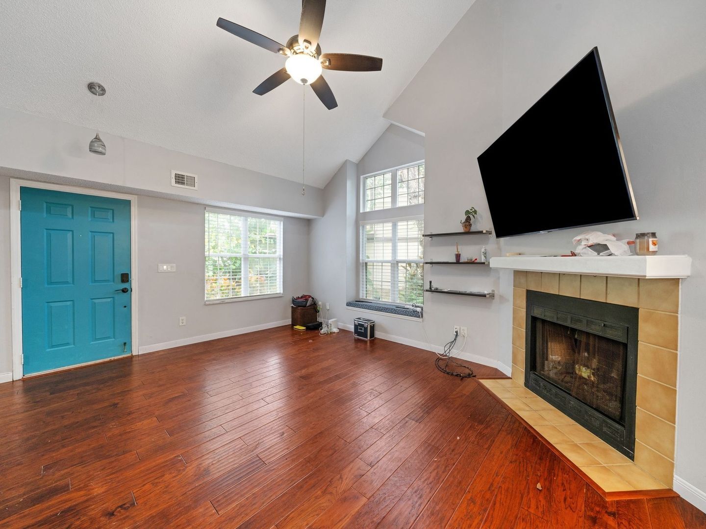Building Photo - 2758 Waymeyer Dr