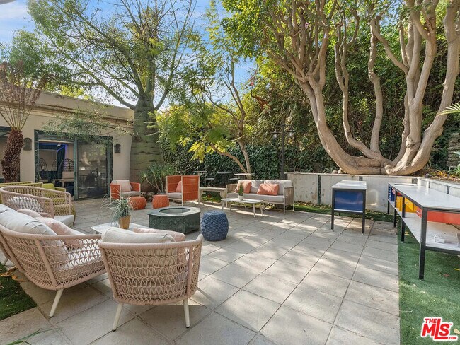 Building Photo - 9213 Warbler Way