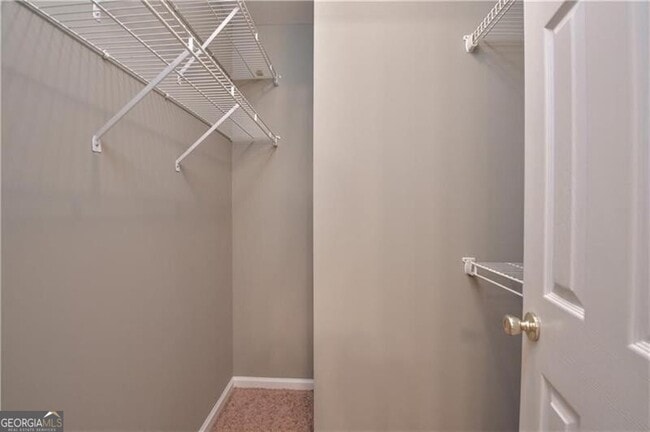 Building Photo - 905 Lancaster Way NW