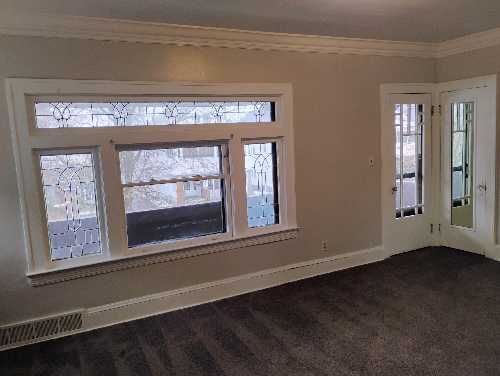 Building Photo - 1673 Victoria Ave