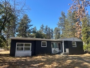 Building Photo - Rancher in Cheney