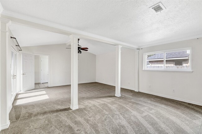 Building Photo - 7703 Pine Cup Dr