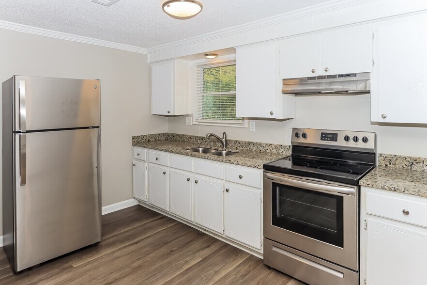 Building Photo - 1030 Winchester Cir