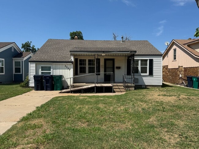 Primary Photo - Northwest OKC 3 bed home