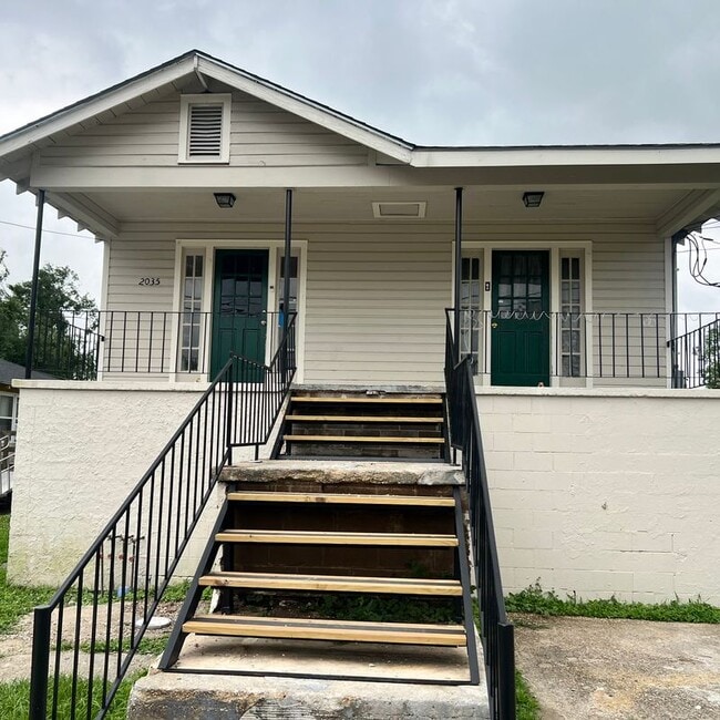 Building Photo - 2035 Beachhead Ln