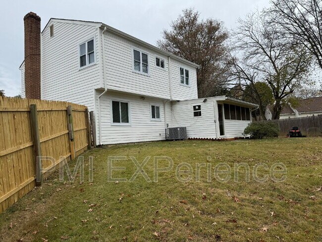 Building Photo - 9806 Ambler Ln