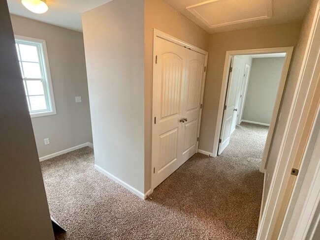 Building Photo - Antioch 3 bedroom townhome w/ 1 car garage!