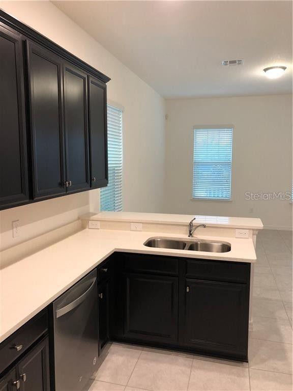 Building Photo - 9143 Grand Is Wy