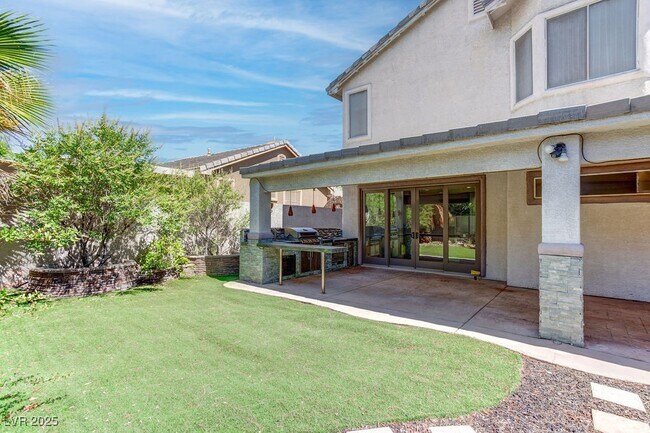 Building Photo - 10381 Walking View Ct