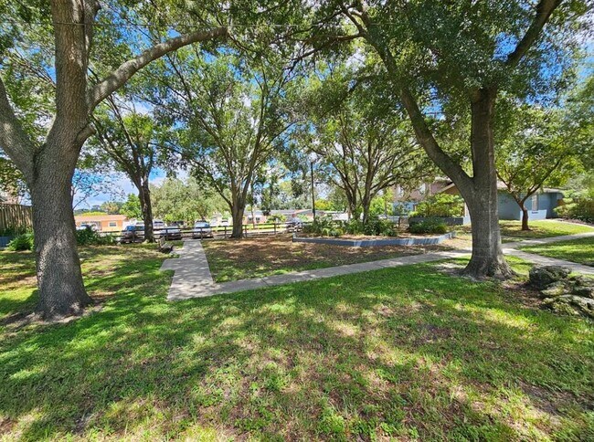 Building Photo - 7610 W Powhatan Ave